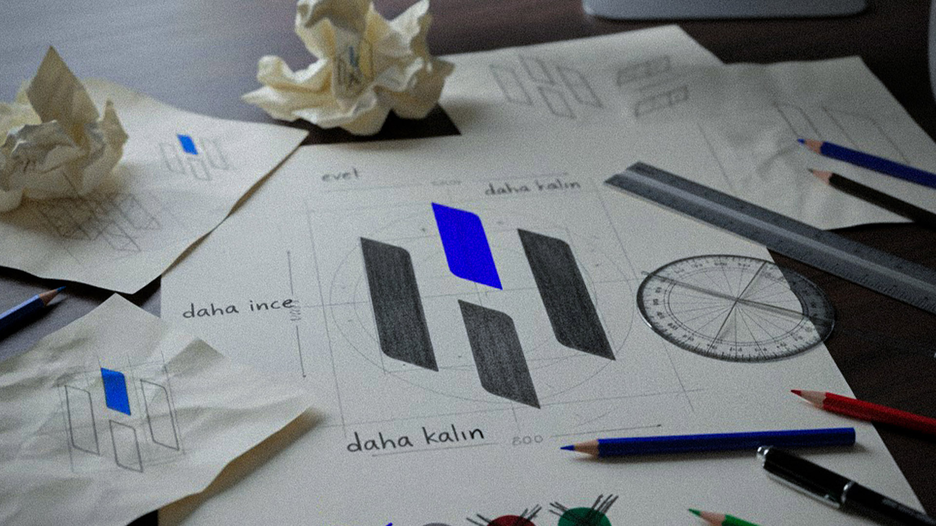 Logonuz ve Web Sitenizle Akılda Kalıcı Bir Marka Olun.